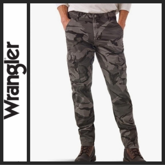 Wrangler Men's Camouflage Cargo Taper Pants - Picture 1 of 6